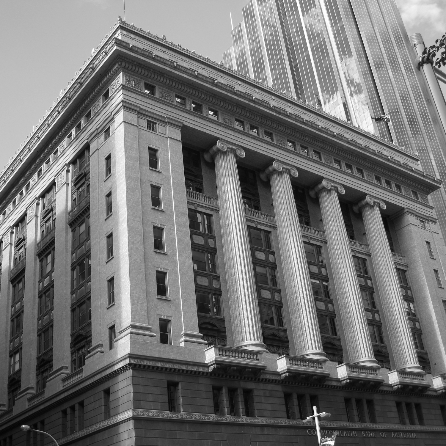 AML Model Validation Framework for Banking Compliance